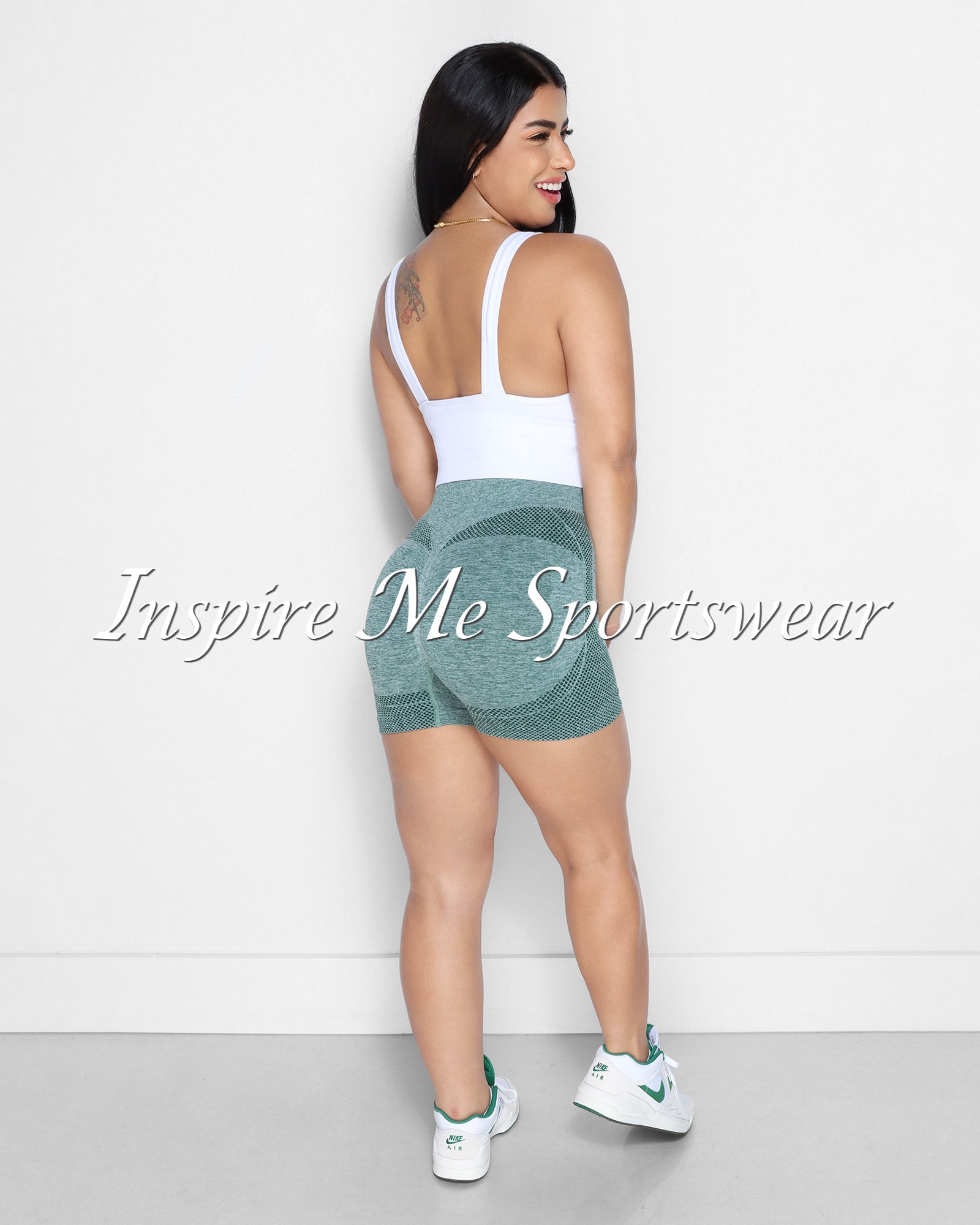SEAMLESS WORKOUT SHORTS