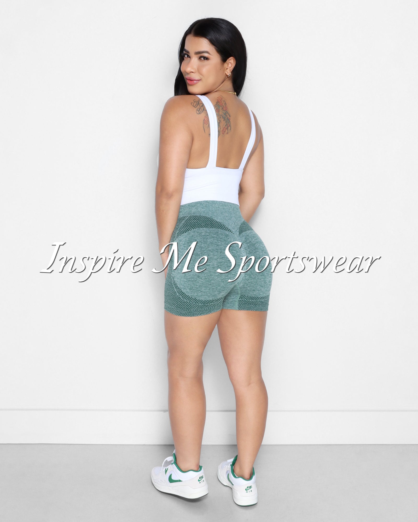 SEAMLESS WORKOUT SHORTS
