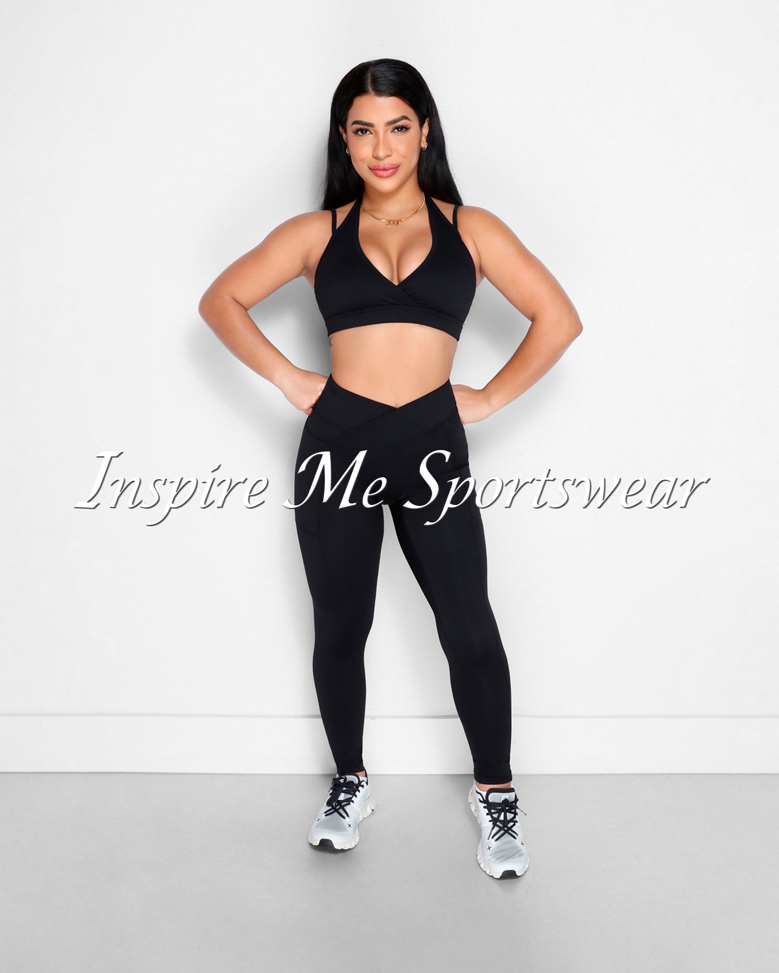 TWO PIECE FORM FITTING ACTIVEWEAR SET