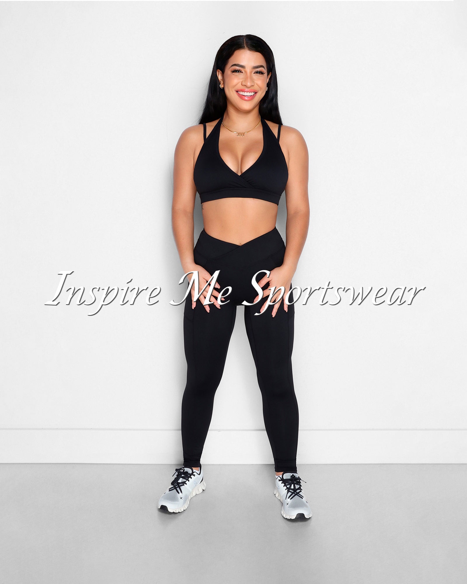 TWO PIECE FORM FITTING ACTIVEWEAR SET